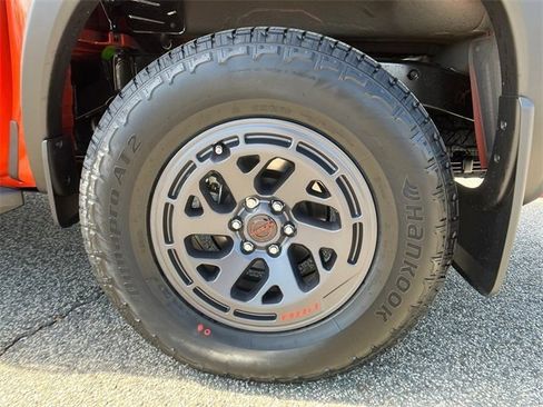New 2025 Nissan Frontier PRO-4X w/ Pro Convenience Package image 19
