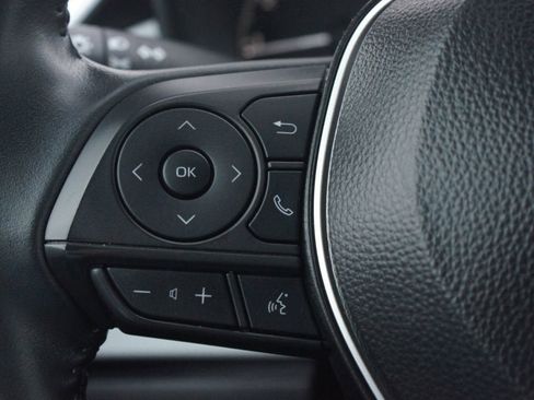 Certified 2025 Toyota Corolla SE image 8