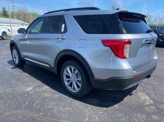 Used 2024 Ford Explorer XLT w/ Equipment Group 202A AWD/4WD video 3