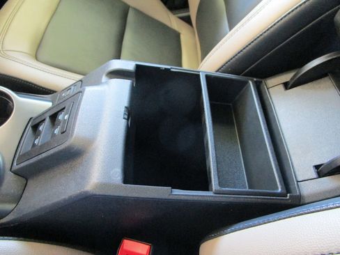 Used 2024 Ford Bronco Wildtrak image 43