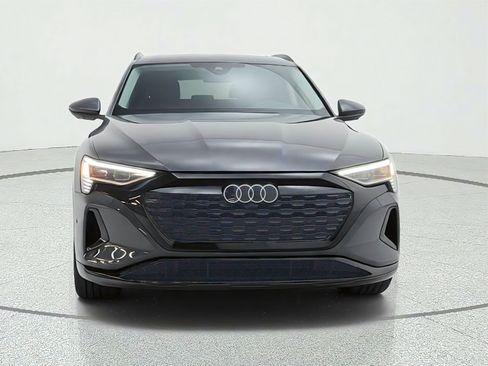 Used 2024 Audi Q8 e-tron Premium Plus AWD/4WD image 2