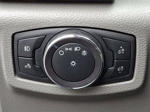 Certified 2019 Ford F150 XLT w/ Equipment Group 302A Luxury image 24