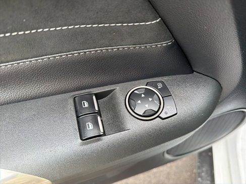 Used 2016 Ford Mustang Shelby GT350 w/ Technology Package image 20