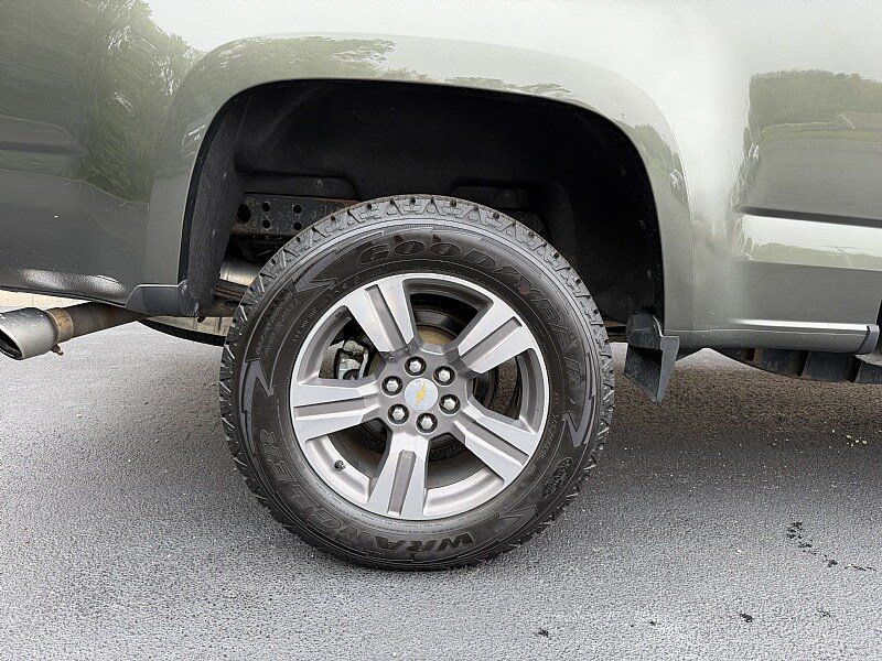 Used 2018 Chevrolet Colorado LT w/ LT Convenience Package AWD/4WD image 8