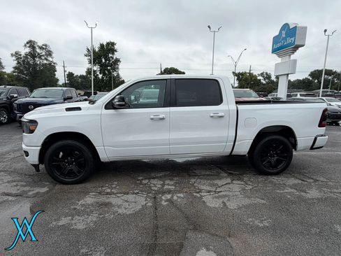 Used 2021 RAM 1500 Big Horn AWD/4WD image 4