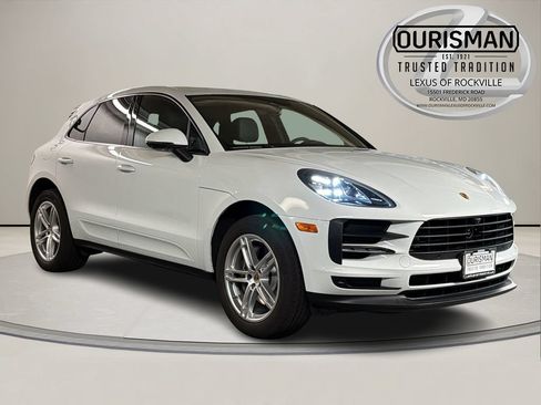 Used 2021 Porsche Macan AWD/4WD image 1