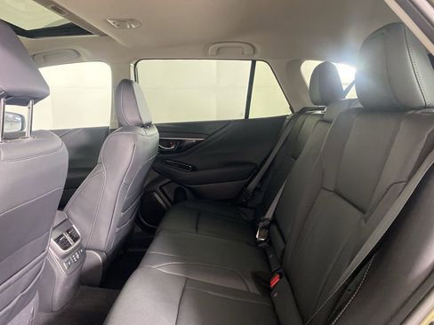 Used 2025 Subaru Outback Touring XT image 32