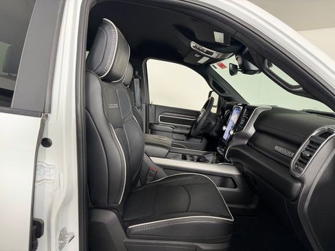 Used 2025 RAM 2500 Laramie image 30