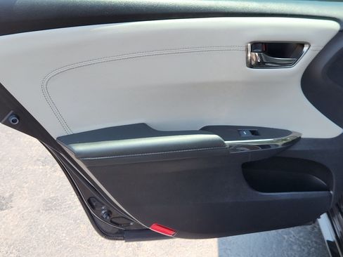 Used 2018 Toyota Avalon XLE Premium w/ Protection Package FWD image 20