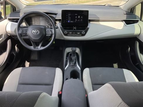 Used 2024 Toyota Corolla LE FWD image 10