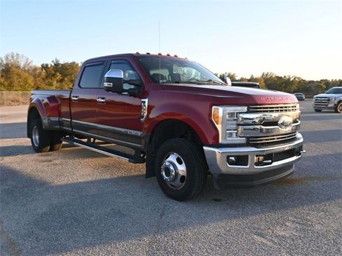 Used 2018 Ford F350 Lariat w/ Lariat Ultimate Package image 23