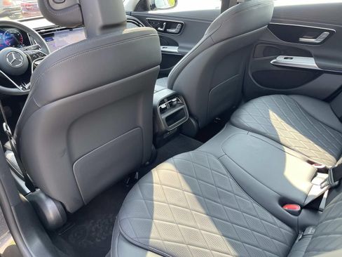 Certified 2025 Mercedes-Benz E 450 4MATIC Sedan image 18