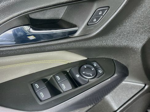 Used 2025 Chevrolet Trax ACTIV FWD image 15