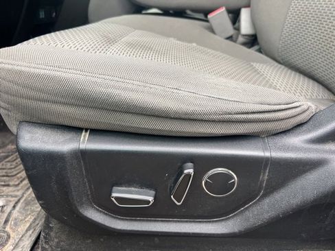 Used 2017 Ford F150 XLT w/ Equipment Group 302A Luxury image 10