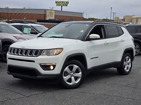 Used 2018 Jeep Compass Latitude w/ Popular Equipment Group image 2
