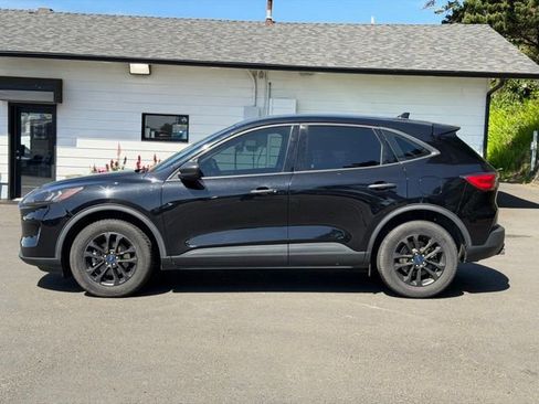 Used 2020 Ford Escape S AWD/4WD image 8