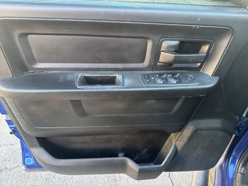 Used 2019 RAM 1500 Express w/ Express Value Package AWD/4WD image 14