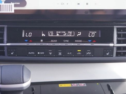 Certified 2026 Toyota Sienna XSE image 26