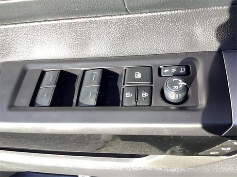 Used 2023 Toyota Tundra Limited image 28