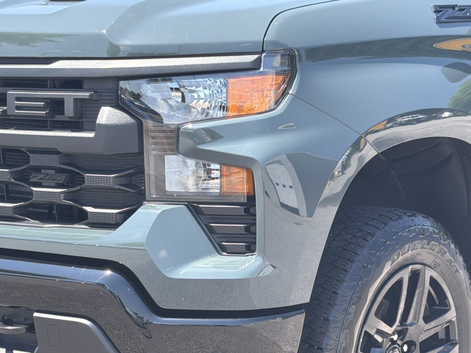 Used 2025 Chevrolet Silverado 1500 Custom Trail Boss w/ Turbomax Blackout Package AWD/4WD image 8