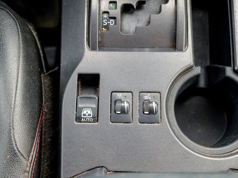 Used 2014 Toyota 4Runner Limited image 54