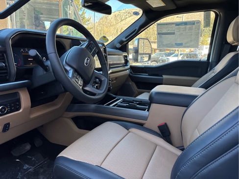 New 2026 Ford F350 Lariat w/ Lariat Premium Package image 17