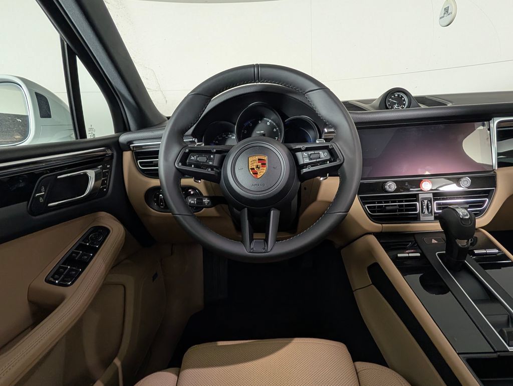 New 2026 Porsche Macan AWD/4WD image 21
