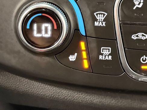 Used 2023 Chevrolet Traverse LT w/ LPO, Floor Liner Package AWD/4WD image 22