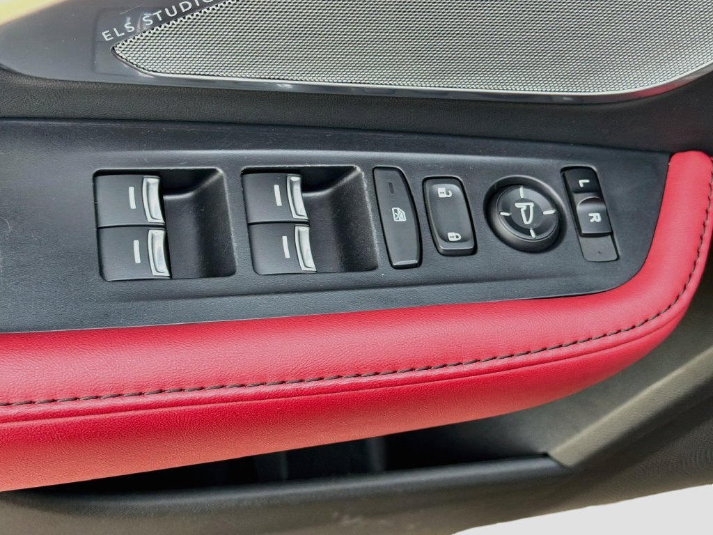 Used 2023 Acura RDX w/ Advance Package AWD/4WD image 18