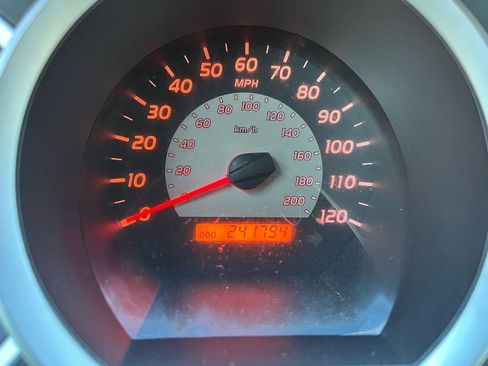 Used 2005 Toyota Tacoma 4x4 Double Cab image 13