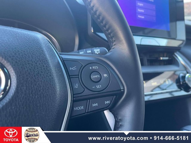 Used 2024 Toyota Venza LE AWD/4WD image 23
