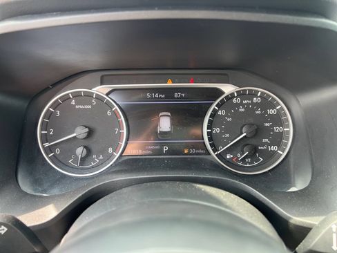 Used 2024 Nissan Rogue S FWD image 14
