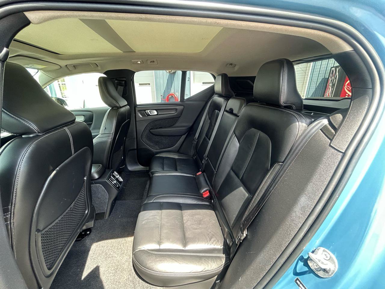 Used 2023 Volvo XC40 B5 Plus w/ Driver Assist Package AWD/4WD image 20