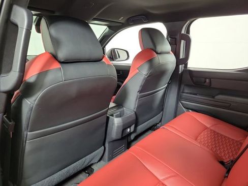 Used 2024 Toyota Tacoma SR5 AWD/4WD image 11