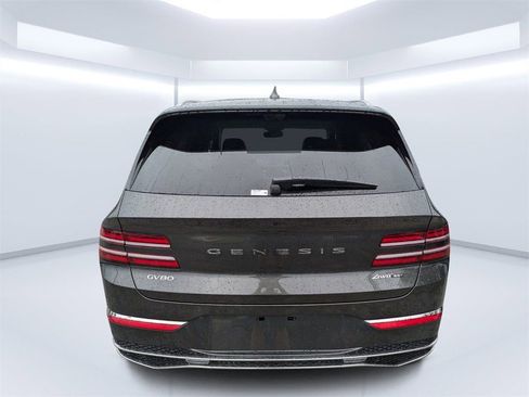 New 2025 Genesis GV80 3.5T Prestige image 4