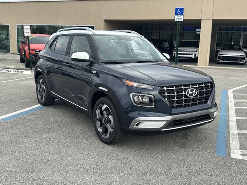 New 2026 Hyundai Venue SEL image 4