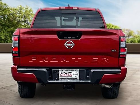 Certified 2024 Nissan Frontier SL RWD image 5