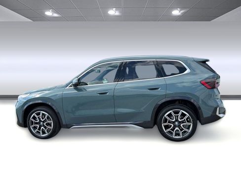 Used 2026 BMW X1 xDrive28i w/ Technology Package AWD/4WD image 2