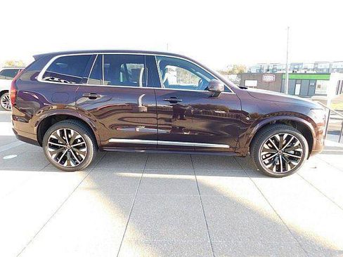 New 2026 Volvo XC90 T8 Ultra w/ Protection Package Premier AWD/4WD image 7