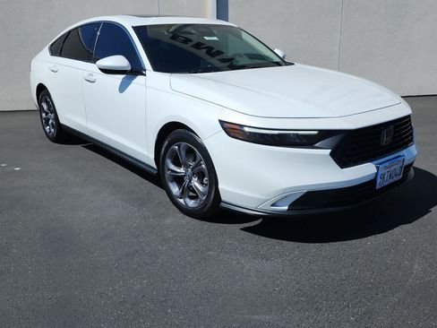 Used 2024 Honda Accord EX image 2