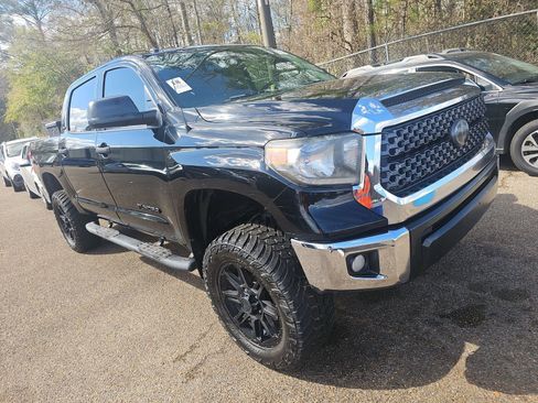 Used 2018 Toyota Tundra SR5 image 4