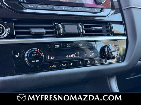 Used 2022 Nissan Pathfinder SV FWD image 25