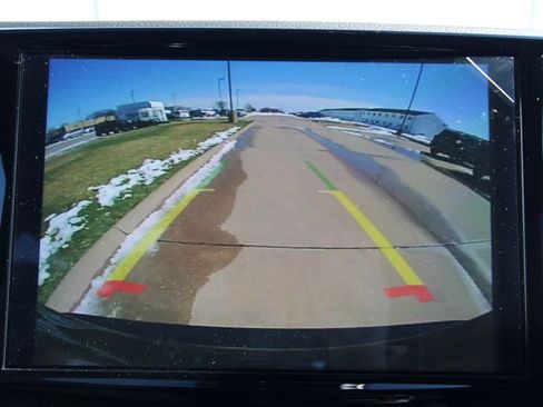 New 2026 Chrysler Pacifica Limited image 13