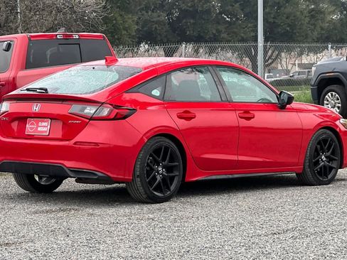 Used 2023 Honda Civic Sport image 2