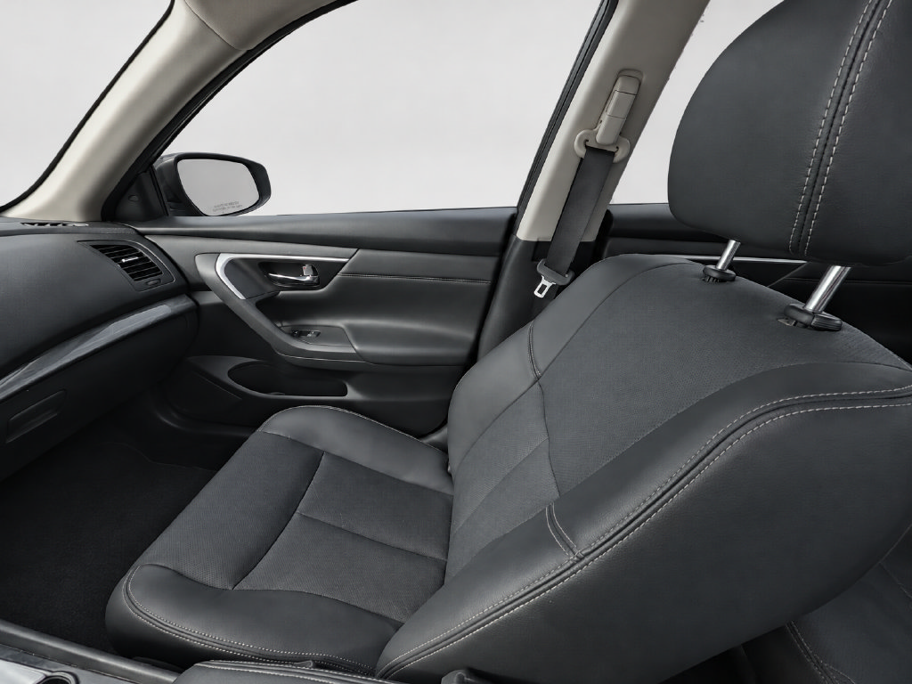 Used 2016 Nissan Altima 3.5 SL w/ 3.5 Technology Package FWD image 14