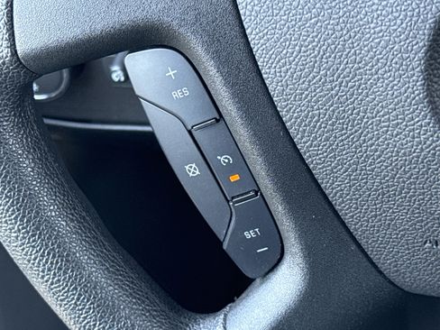 Used 2024 Chevrolet Express 2500 w/ Driver Convenience Package RWD image 19