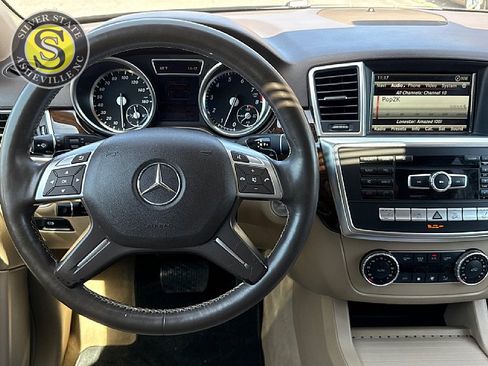 Used 2015 Mercedes-Benz ML 350 4MATIC w/ Premium 1 Package image 19