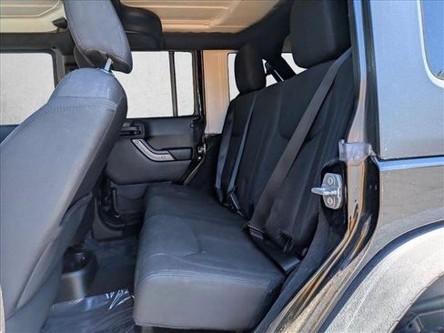 Used 2015 Jeep Wrangler Unlimited Sport w/ Quick Order Package 24S AWD/4WD image 17
