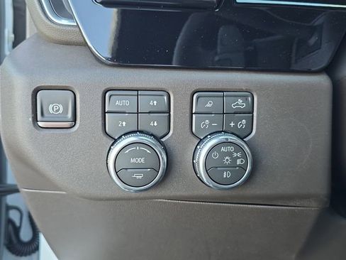 New 2026 GMC Sierra 1500 SLT w/ SLT Premium Plus Package image 24