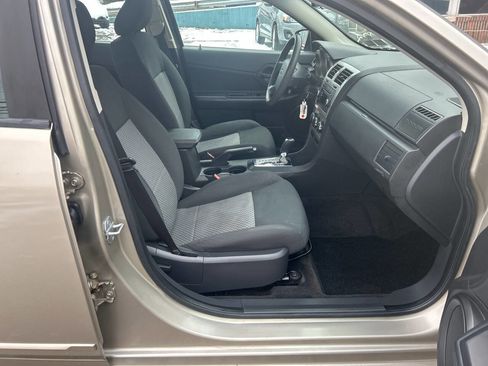 Used 2009 Dodge Avenger SE image 22